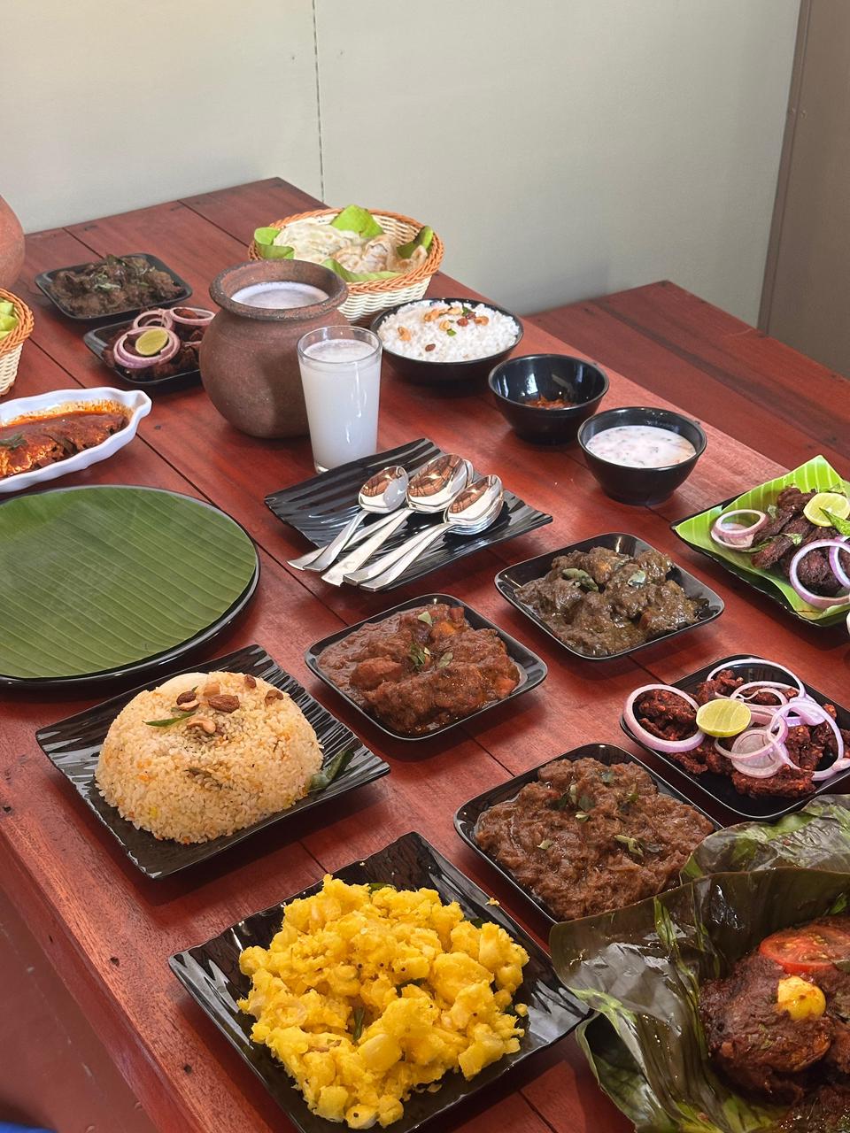 Grand Kerala Feast on Banana Leaf